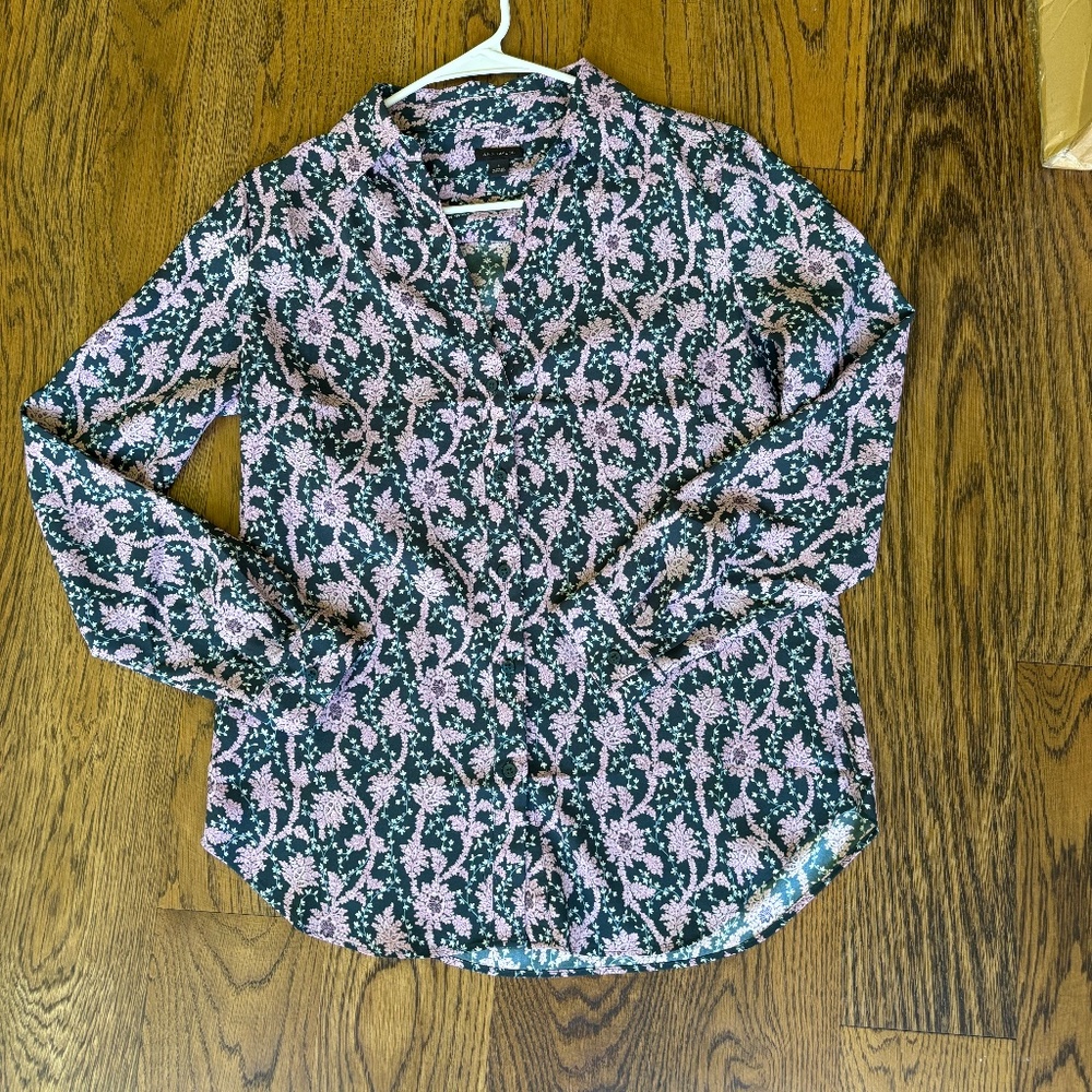 Ann Taylor button down shirt